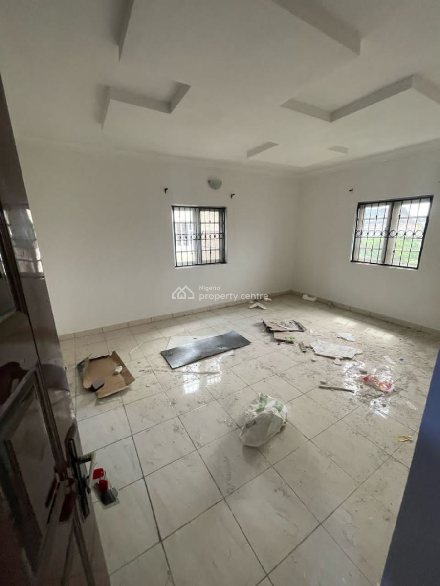 Renovated 3bedroom Apartment, Sangotedo, Ajah, Lagos, Flat / Apartment for Rent
