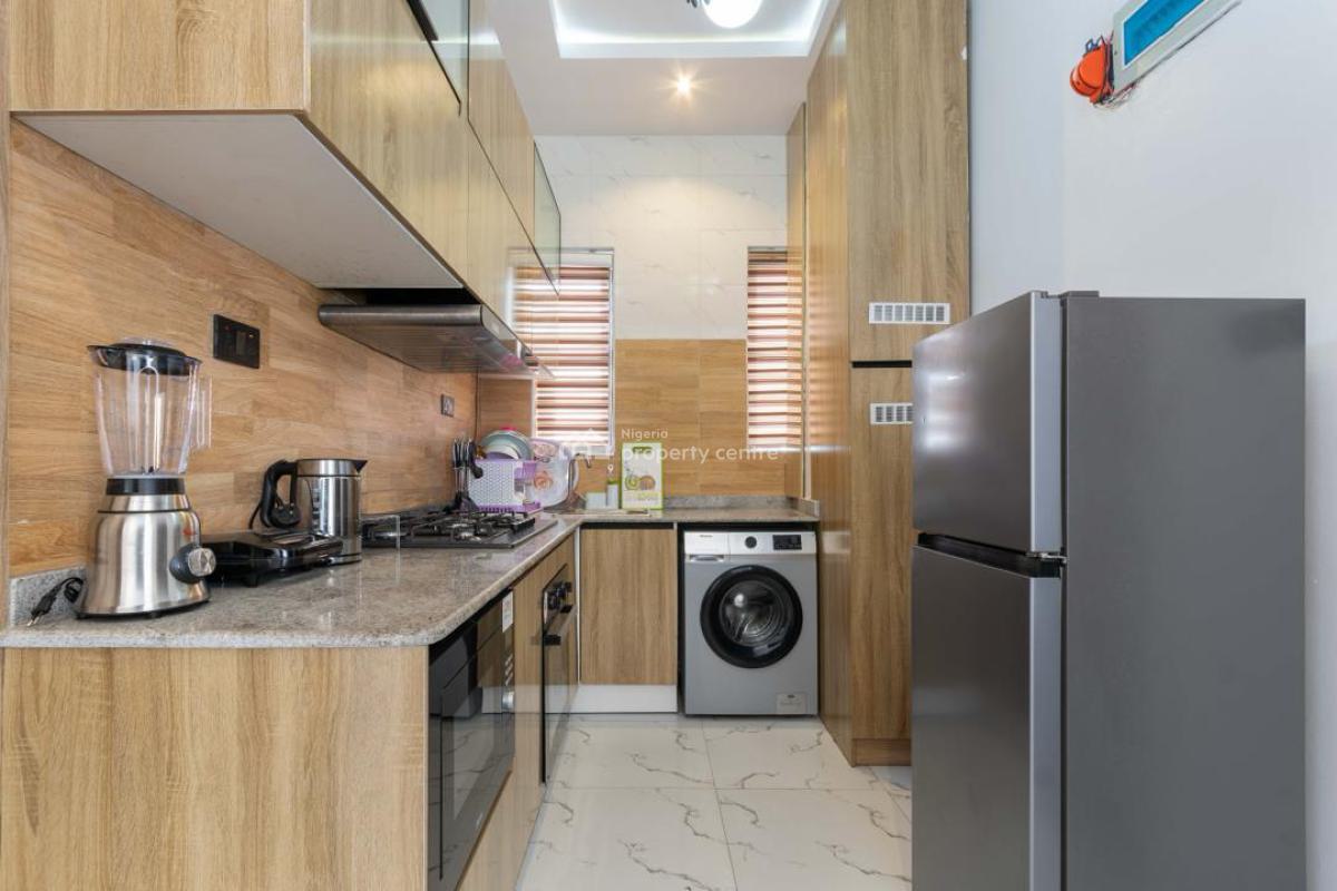 1 Bedroom Fully Furnished Luxury Apartment, Ologolo, Lekki, Lagos, Flat / Apartment Short Let