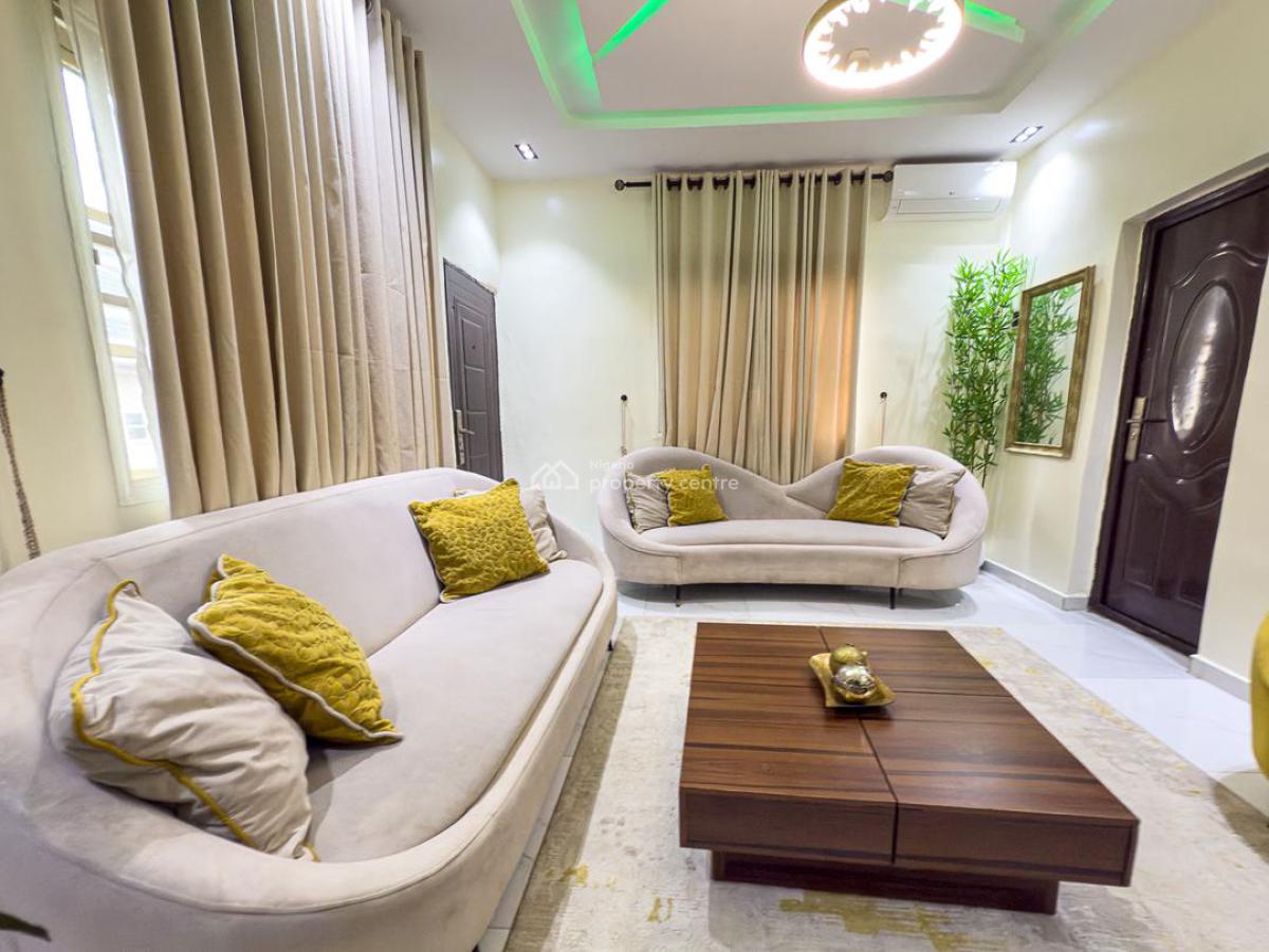 2 Bedroom Comfy Home, Gra Phase 2, Magodo, Lagos, Flat / Apartment Short Let