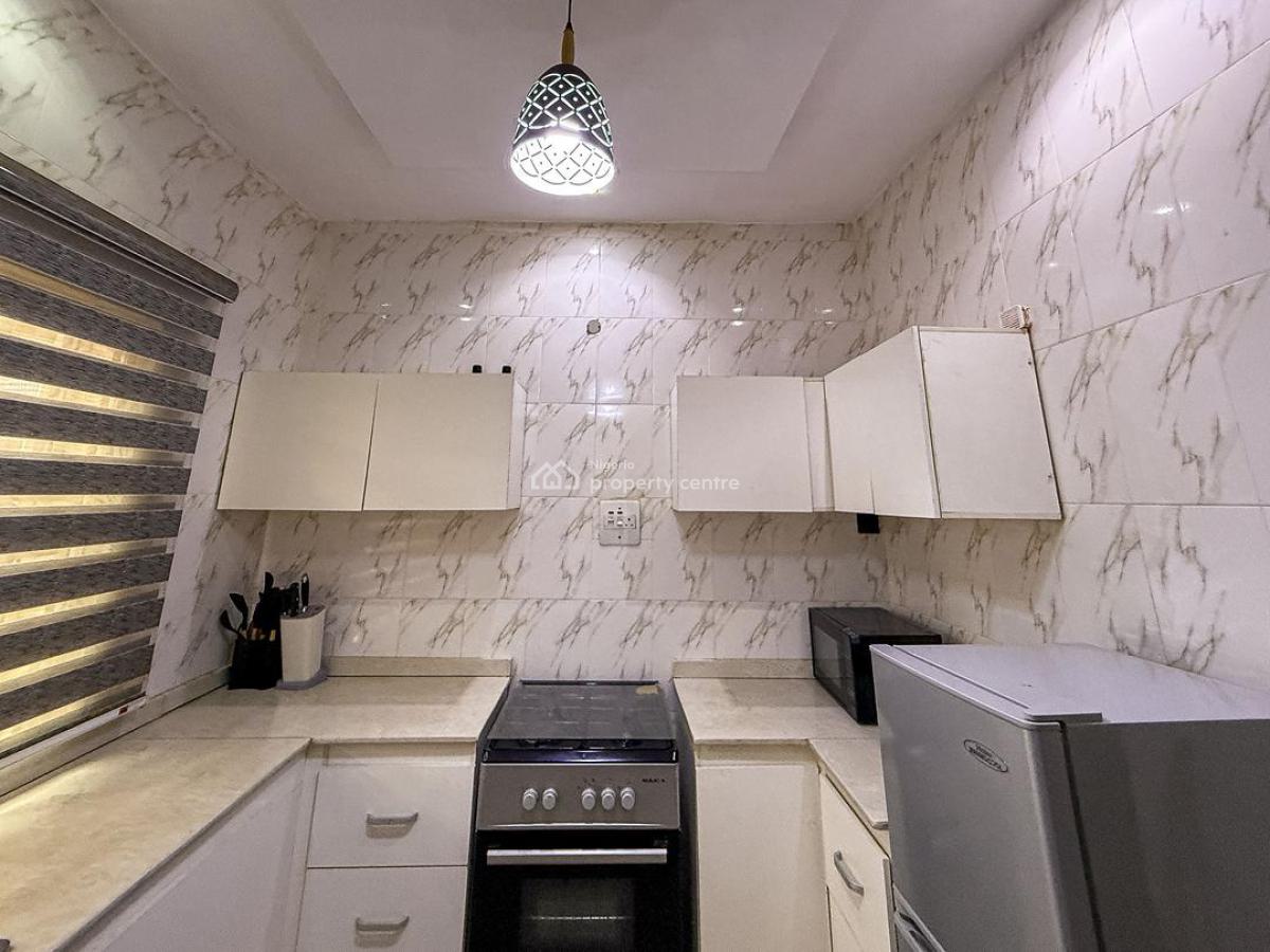 2 Bedroom Comfy Home, Gra Phase 2, Magodo, Lagos, Flat / Apartment Short Let