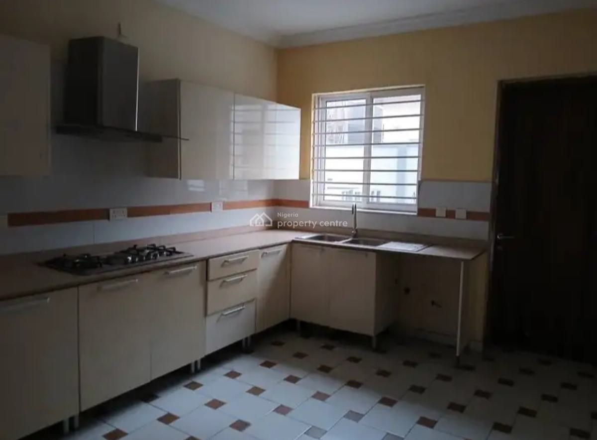 a Well Built 4 Bedroom Terraced Duplex, Lekki Phase 1, Lekki, Lagos, Terraced Duplex for Sale