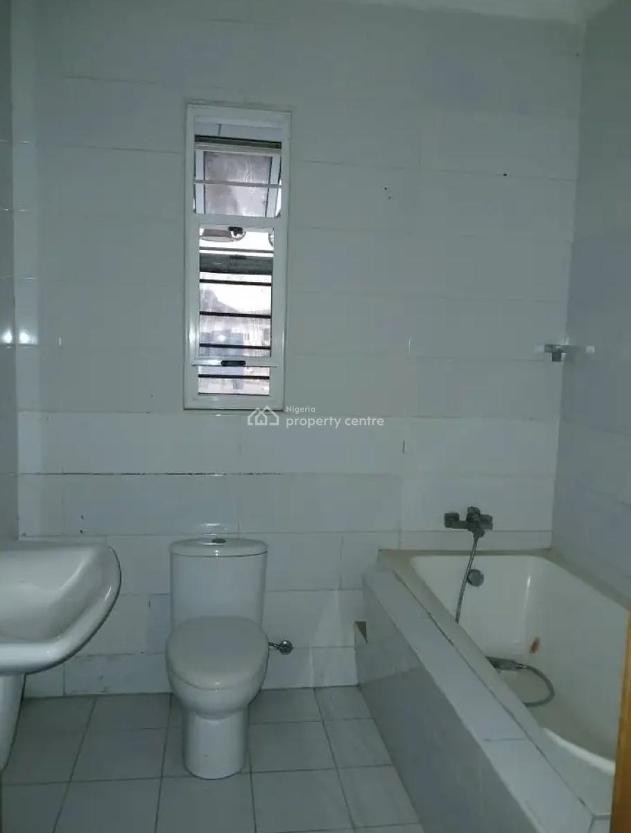 a Well Built 4 Bedroom Terraced Duplex, Lekki Phase 1, Lekki, Lagos, Terraced Duplex for Sale