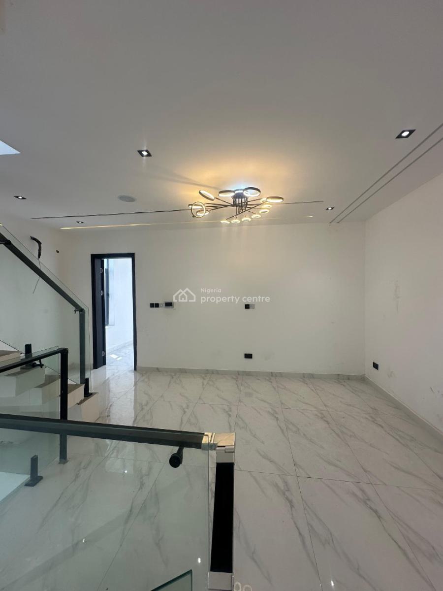 2 Bedroom Apartment, Off Admiralty Way, Lekki Phase 1, Lekki, Lagos, Flat / Apartment for Rent