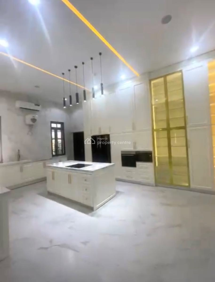 a Standard Automated 7 Bedroom Mansion, Guzape District, Abuja, House for Sale
