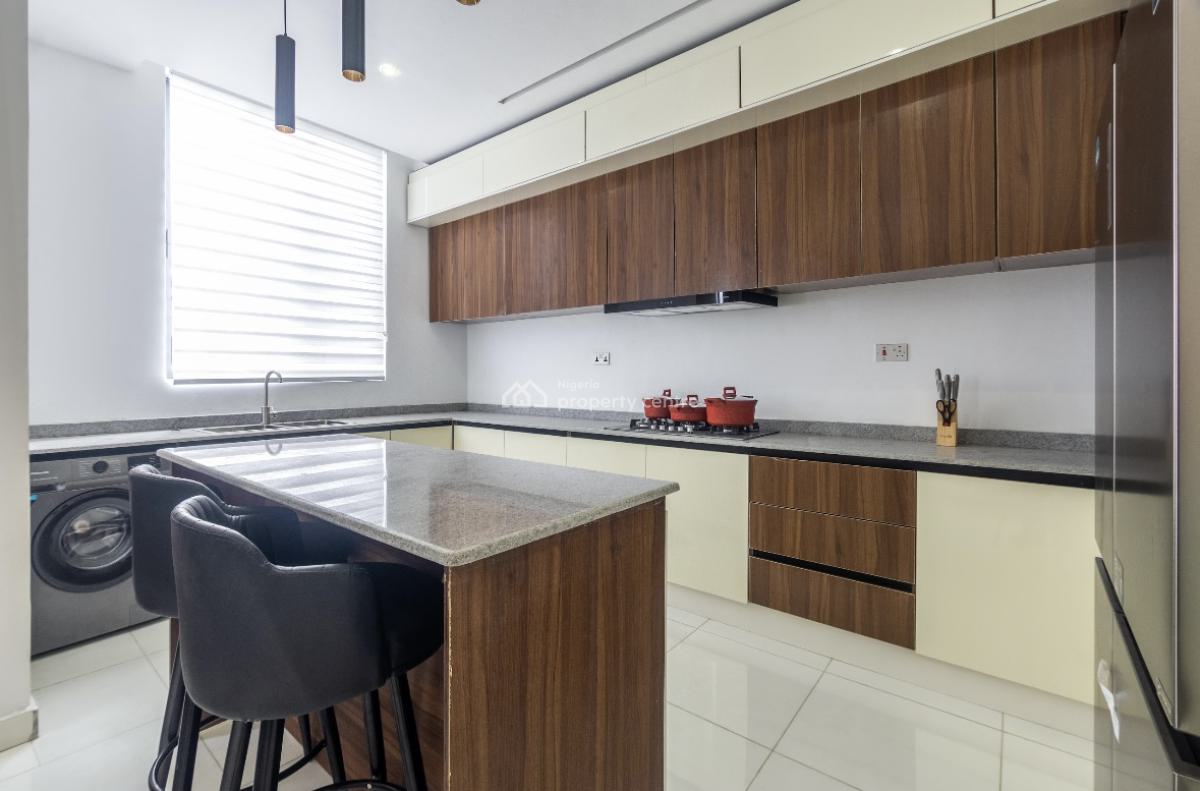 Chic 2 Bedrooms with Pool & Gym, Gbangbala Road, Ikate, Lekki, Lagos, Flat / Apartment Short Let