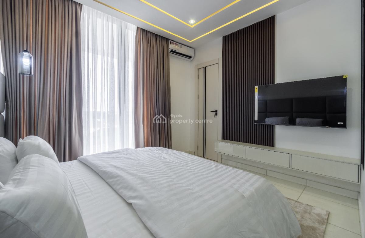 Chic 2 Bedrooms with Pool & Gym, Gbangbala Road, Ikate, Lekki, Lagos, Flat / Apartment Short Let