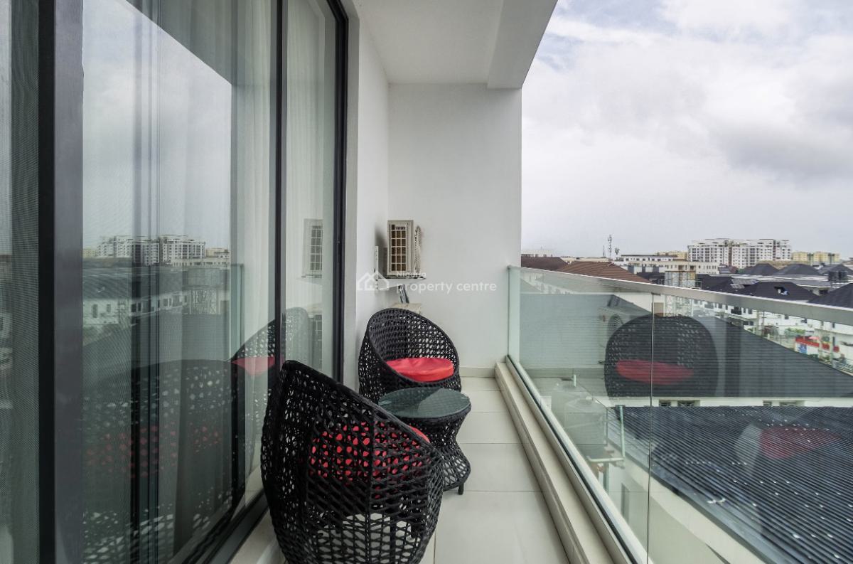 Chic 2 Bedrooms with Pool & Gym, Gbangbala Road, Ikate, Lekki, Lagos, Flat / Apartment Short Let