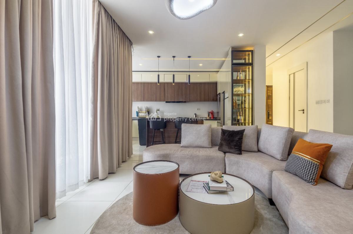Chic 2 Bedrooms with Pool & Gym, Gbangbala Road, Ikate, Lekki, Lagos, Flat / Apartment Short Let