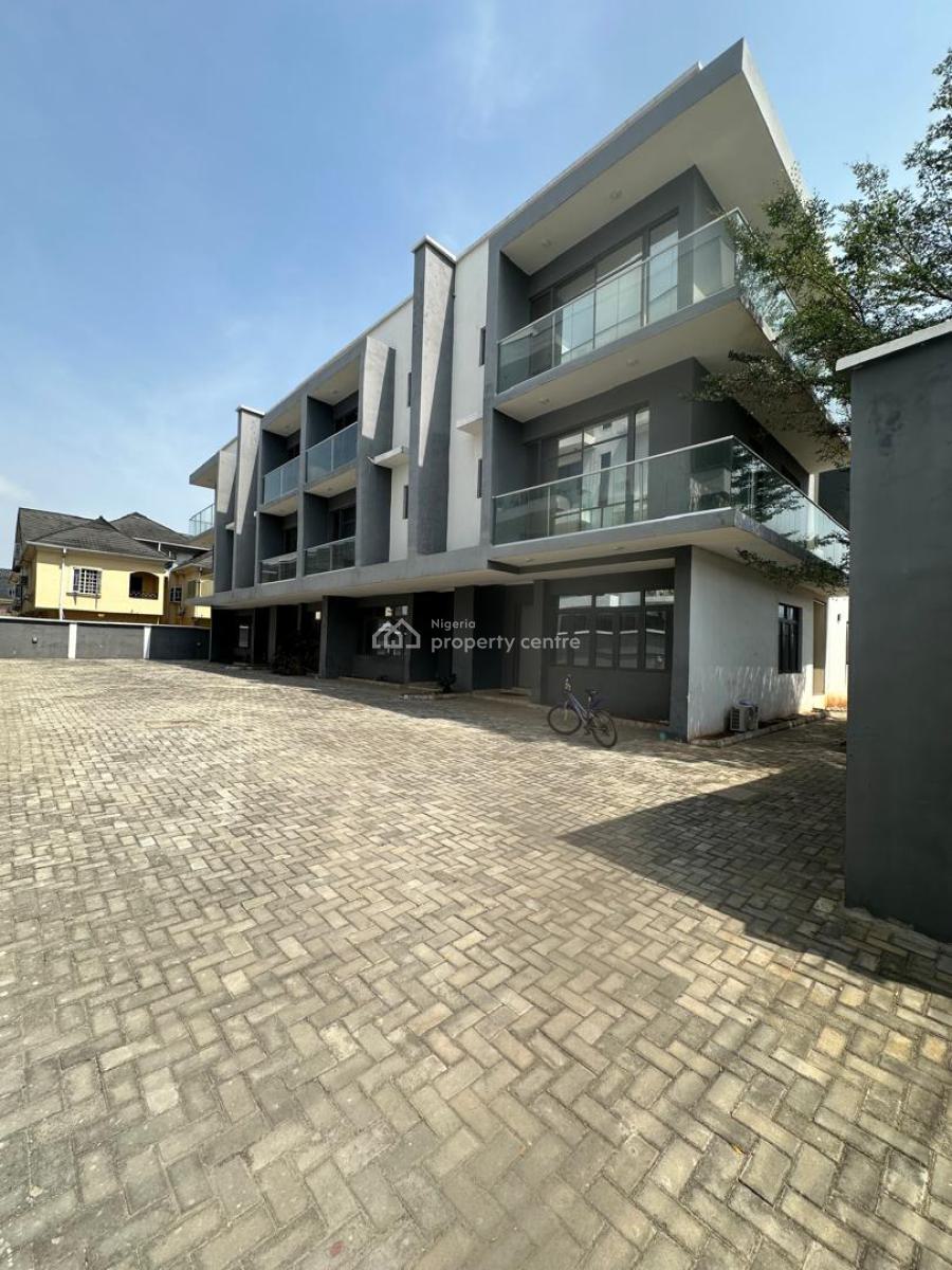 Step Into Elegance with This 4-bedroom Terraced Duplex + Bq, Chevron, Lekki, Lagos, Terraced Duplex for Sale