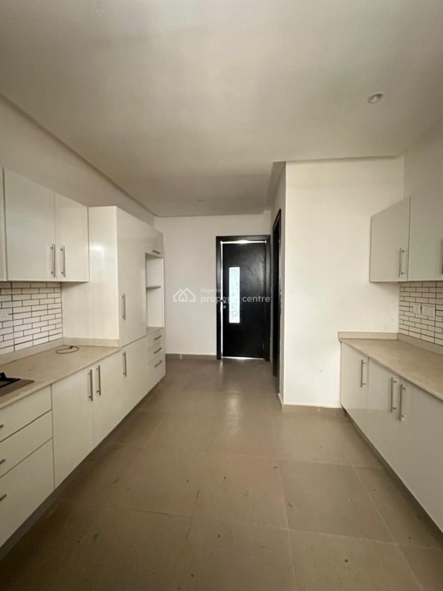 Step Into Elegance with This 4-bedroom Terraced Duplex + Bq, Chevron, Lekki, Lagos, Terraced Duplex for Sale