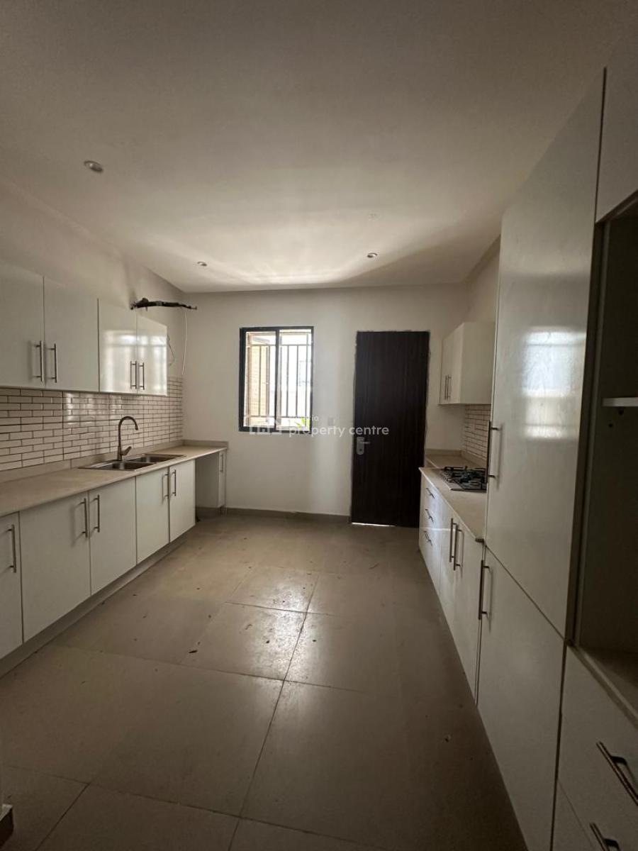 Step Into Elegance with This 4-bedroom Terraced Duplex + Bq, Chevron, Lekki, Lagos, Terraced Duplex for Sale