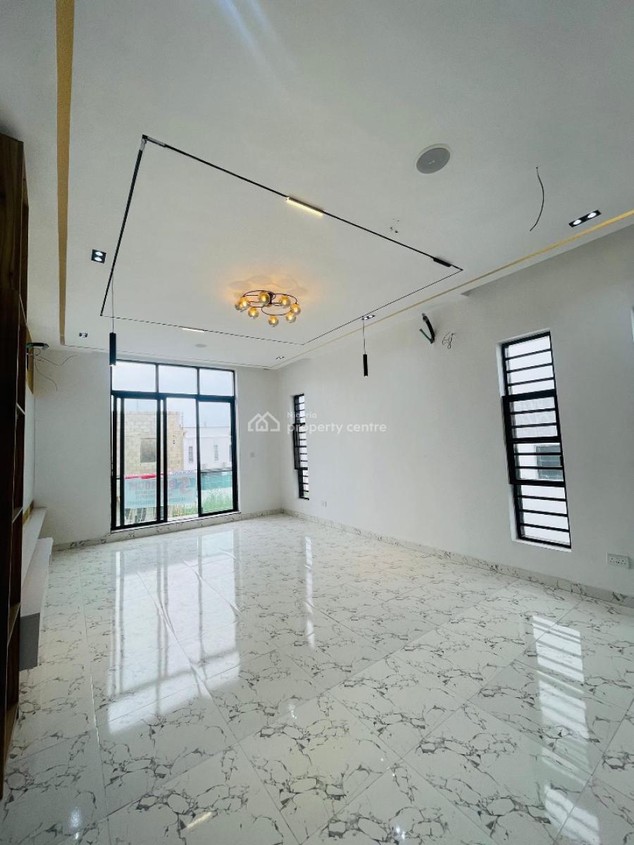 ️ Tastefully 5 Bedroom Detached Home with Swimming Pool and Bq, Chevron, Lekki, Lagos, Detached Duplex for Sale