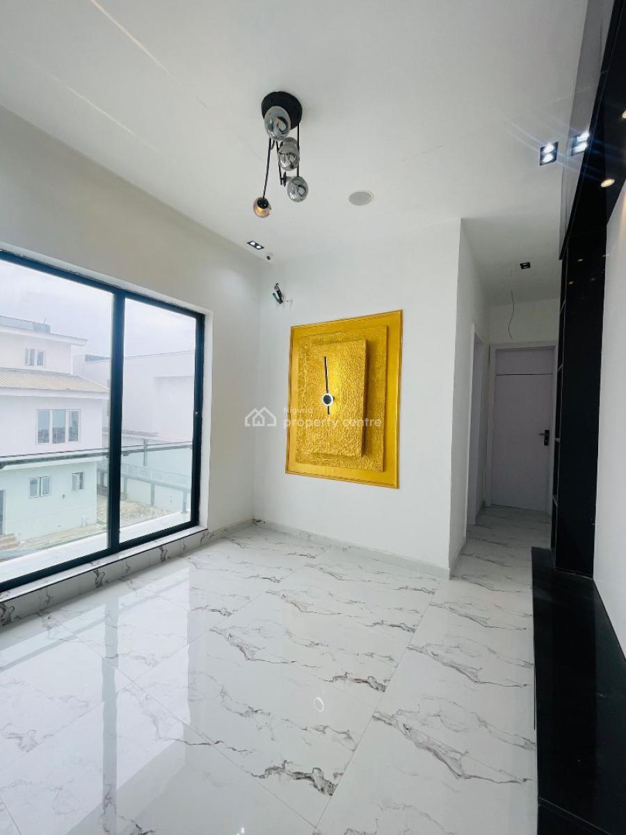 ️ Tastefully 5 Bedroom Detached Home with Swimming Pool and Bq, Chevron, Lekki, Lagos, Detached Duplex for Sale