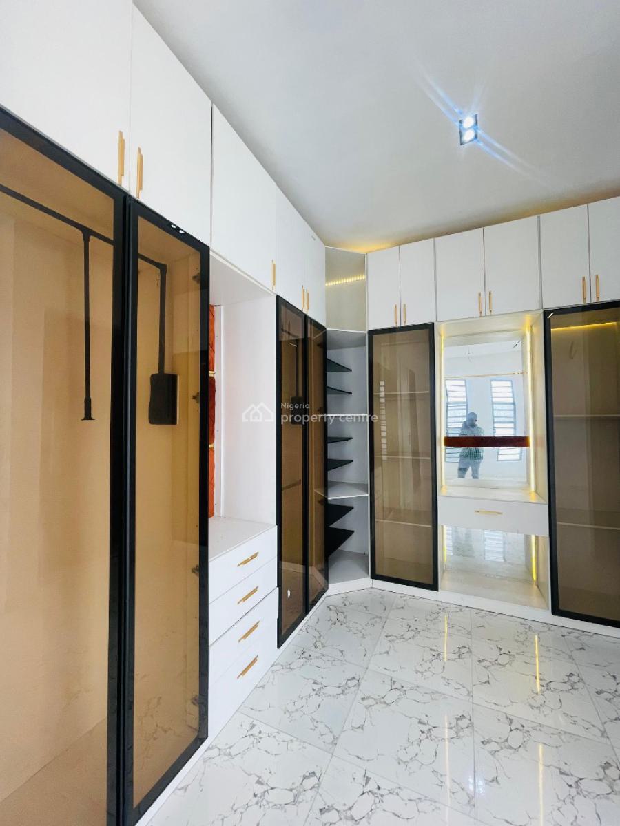 ️ Tastefully 5 Bedroom Detached Home with Swimming Pool and Bq, Chevron, Lekki, Lagos, Detached Duplex for Sale