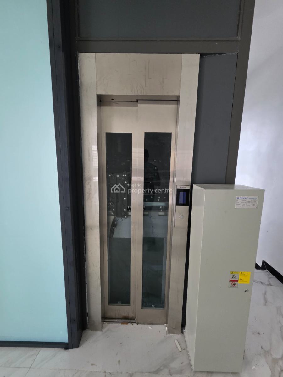 Tastefully Finished 4 Bedroom Penthouse Apartment, Lekki Phase 1, Lekki, Lagos, Terraced Duplex for Sale