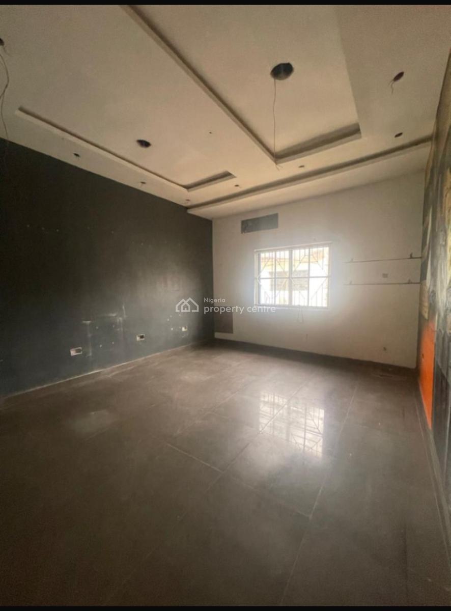 4-in-1 Shop Space (first Floor), Lekki Phase 1, Lekki, Lagos, Shop for Rent