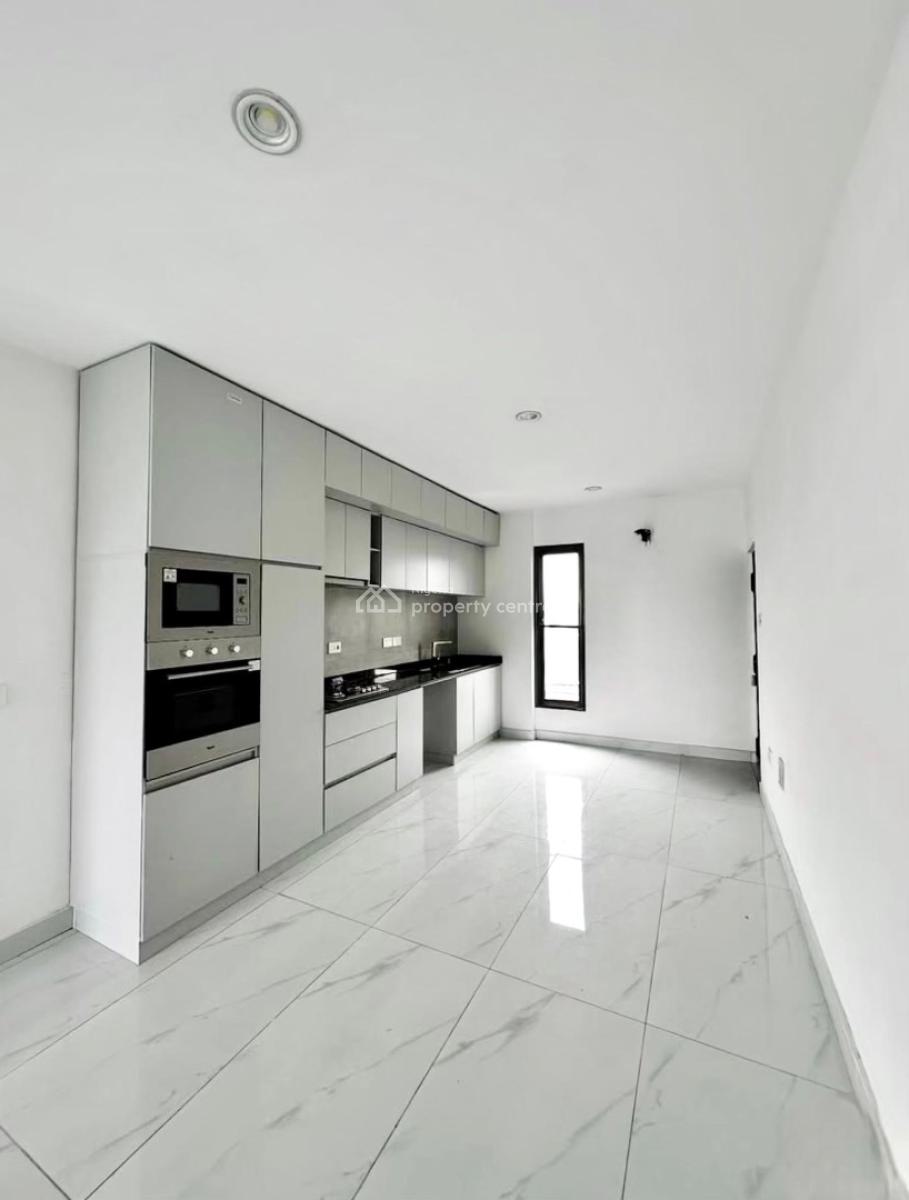 Luxury 3 Bedroom Apartment with Swimming Pool, Lekki Phase 1, Lekki, Lagos, Flat / Apartment for Rent