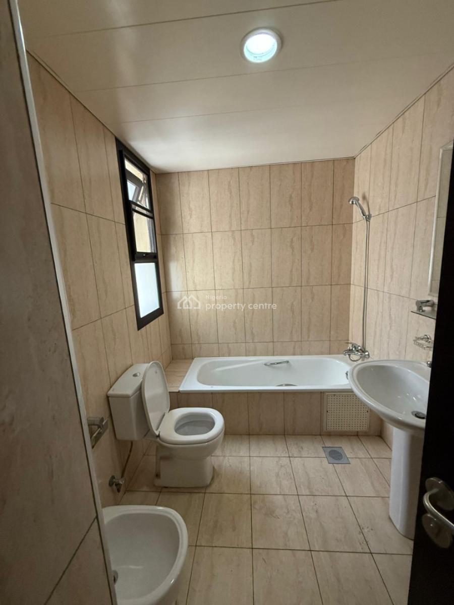 Well Maintained Luxury 4 Bedroom Apartment, Buena Vista, Banana Island, Ikoyi, Lagos, Flat / Apartment for Rent
