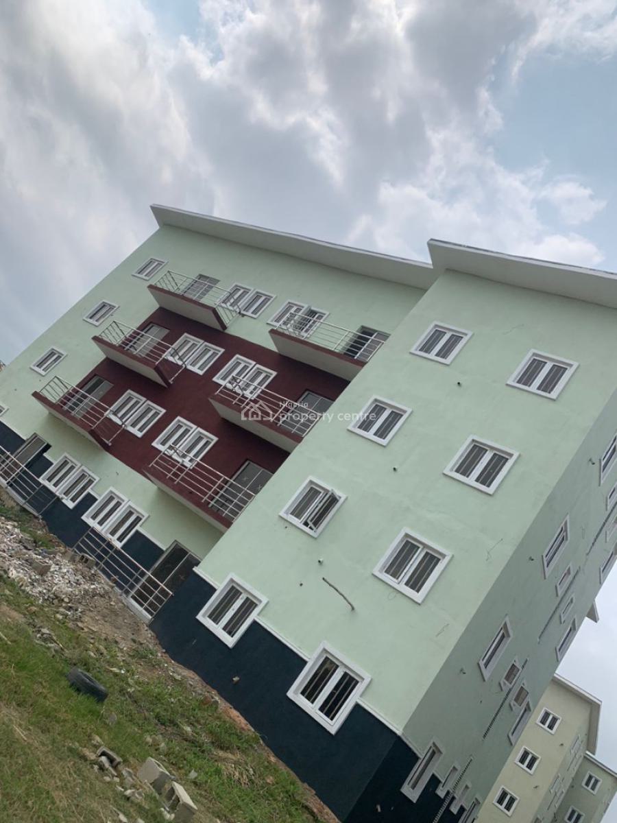 Stunning Spacious 3 Bedroom Apartment, Fashola Estate, Ibeshe, Ikorodu, Lagos, Flat / Apartment for Sale