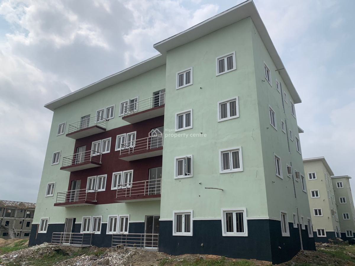 Stunning Spacious 3 Bedroom Apartment, Fashola Estate, Ibeshe, Ikorodu, Lagos, Flat / Apartment for Sale