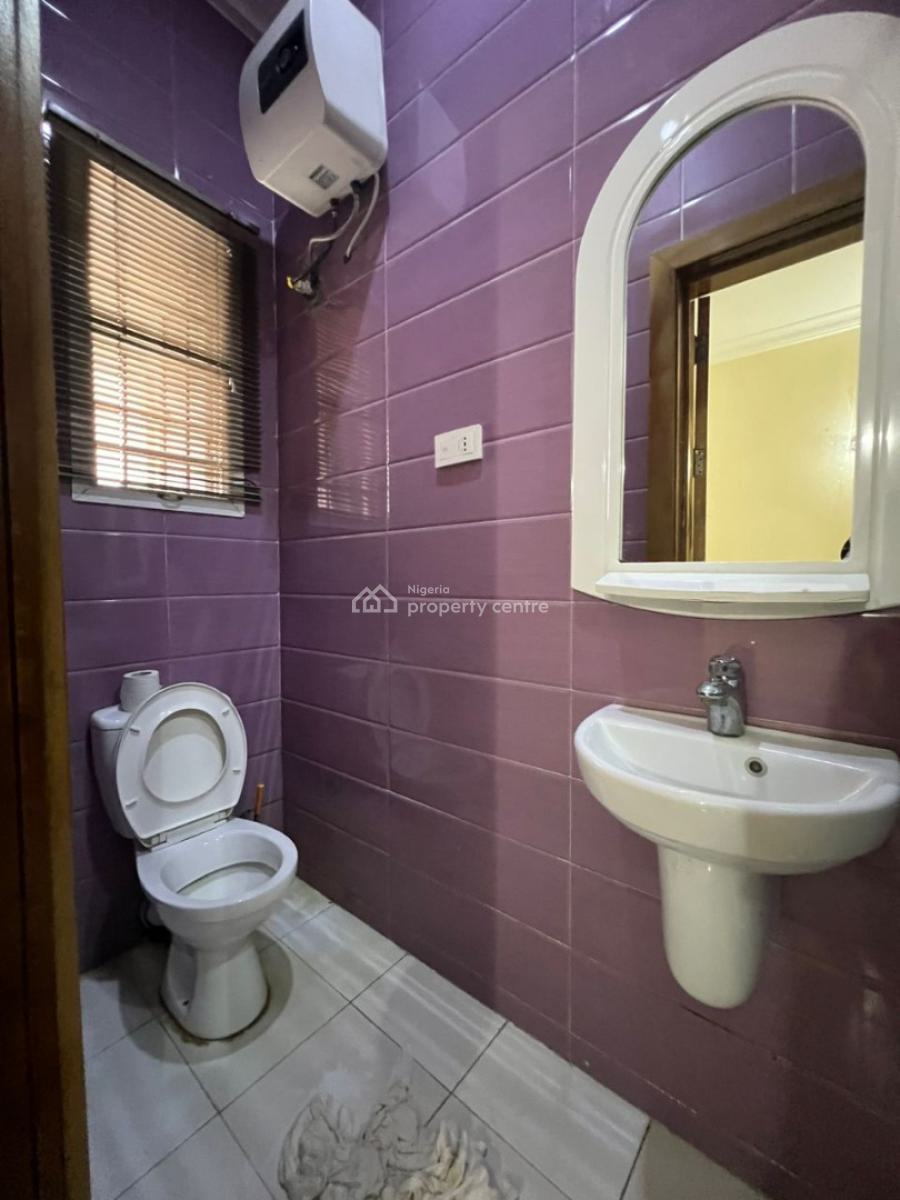 Super Clean and Spacious 2 Bedrooms Serviced Apartment (upstair), Lekki Phase 1, Lekki, Lagos, Flat / Apartment for Rent