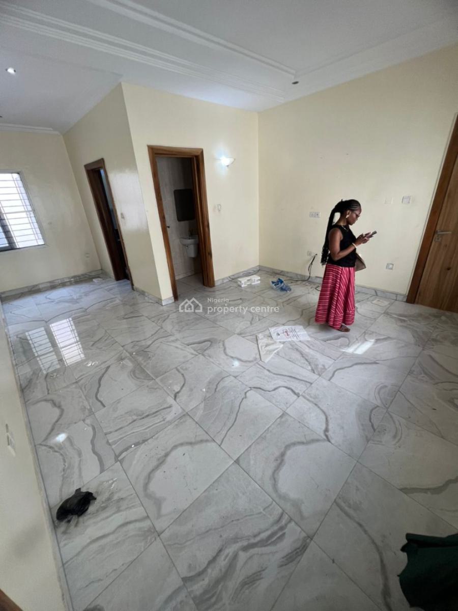 Super Clean and Spacious 2 Bedrooms Serviced Apartment (upstair), Lekki Phase 1, Lekki, Lagos, Flat / Apartment for Rent