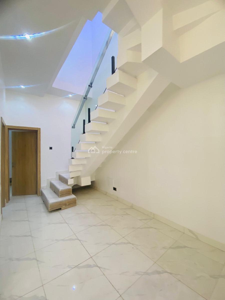 4bedroom Semi Detached Duplex in a Serene Neighborhood, Ikota, Lekki, Lagos, Semi-detached Bungalow for Sale