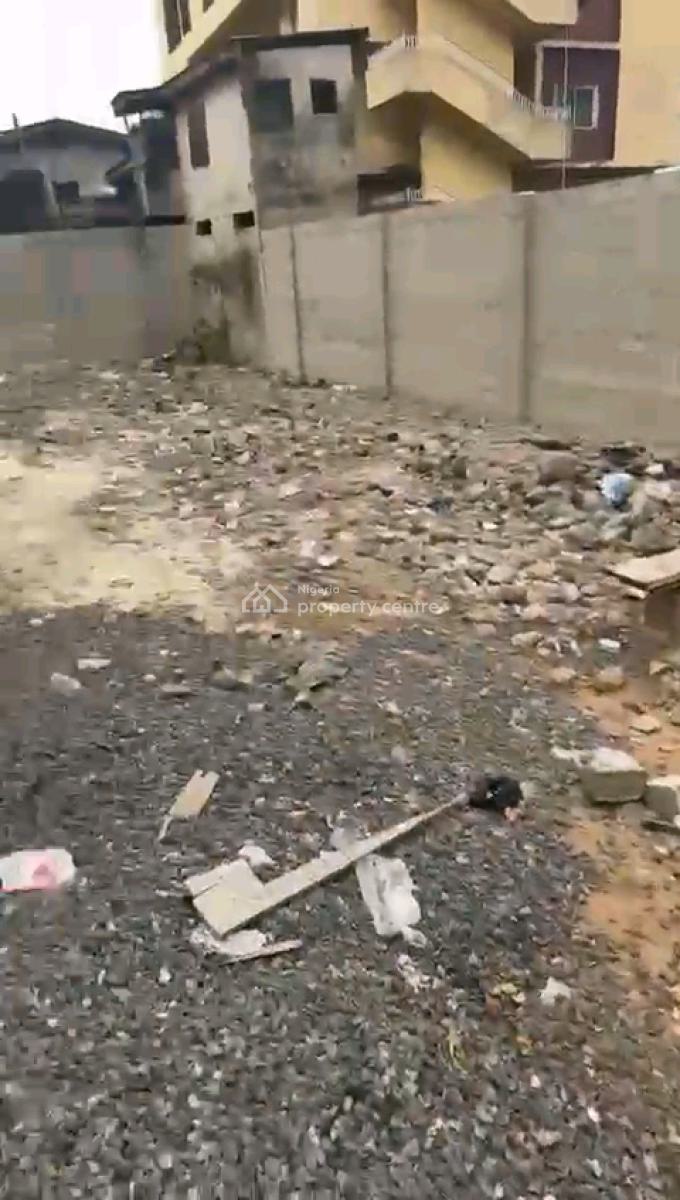a Dry Half Plot of Land, Oluwakemi Street, Off Kayode Street, Onipanu, Shomolu, Lagos, Land for Sale