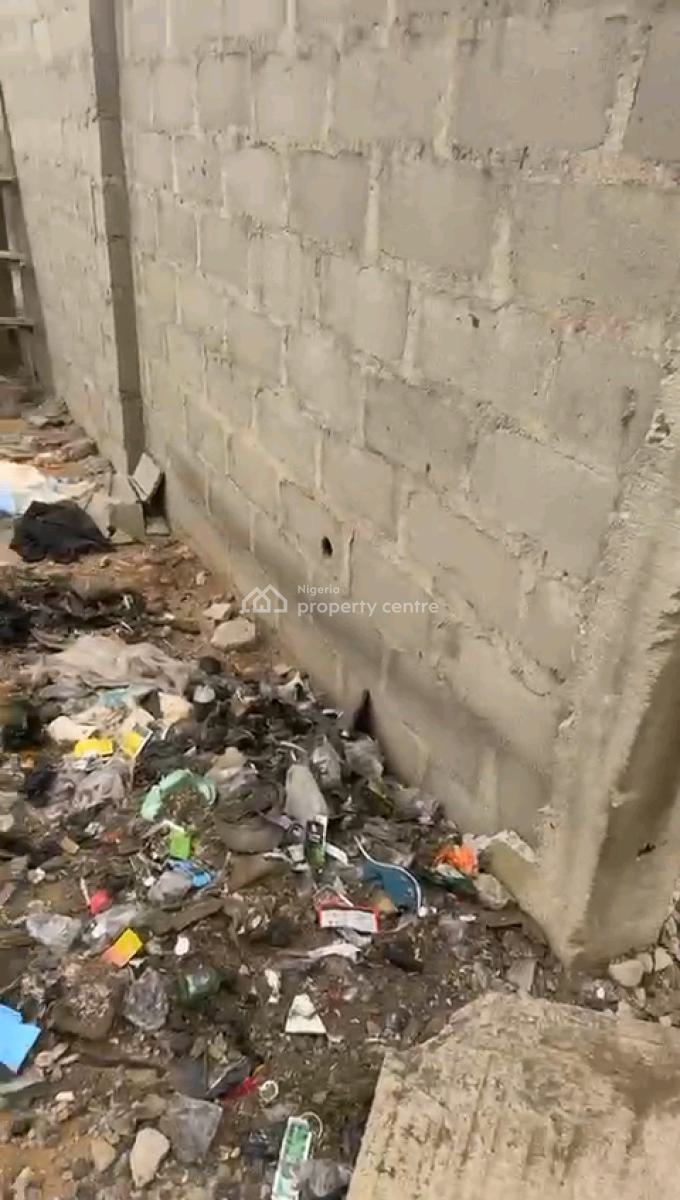 a Dry Half Plot of Land, Oluwakemi Street, Off Kayode Street, Onipanu, Shomolu, Lagos, Land for Sale