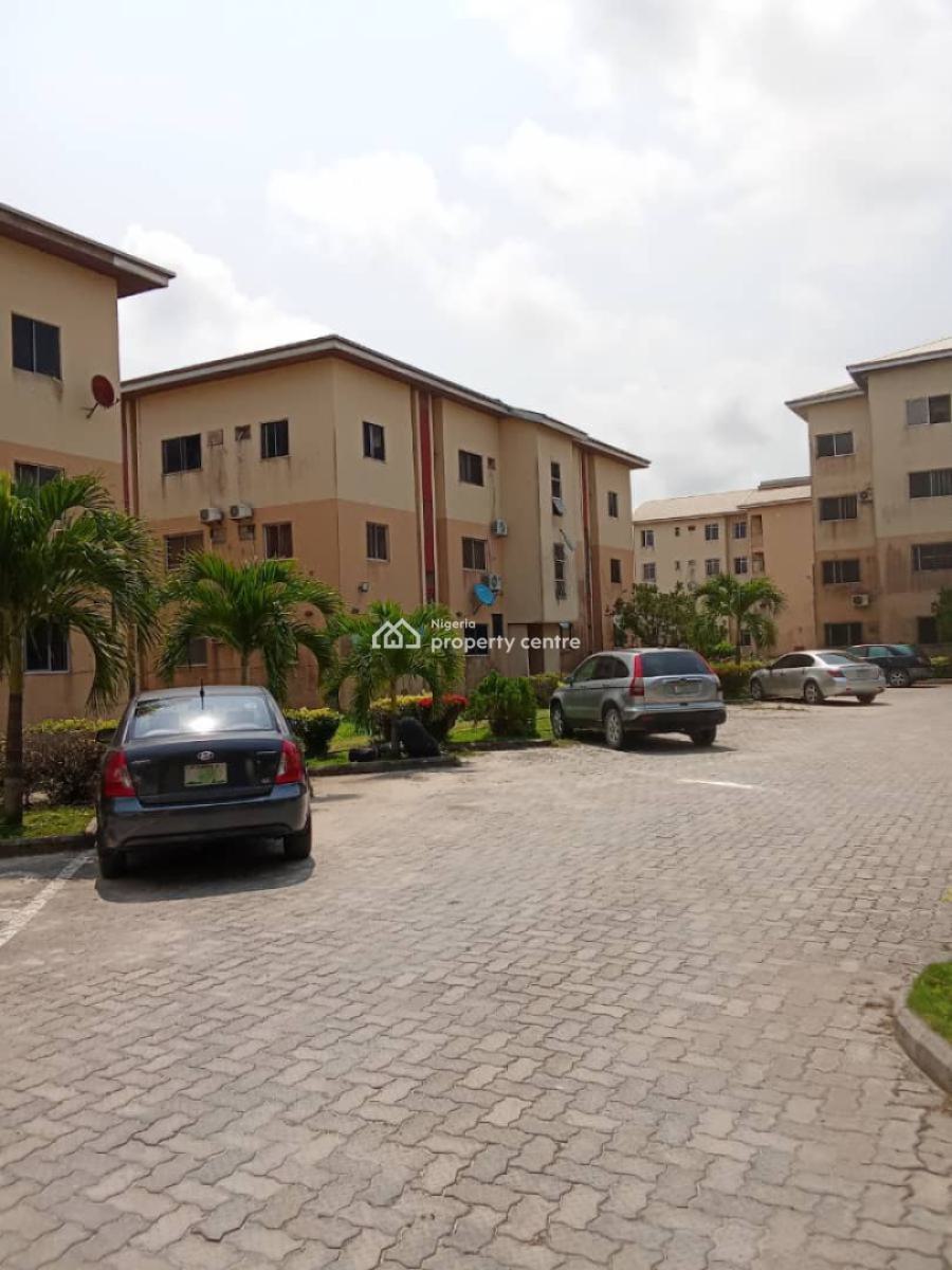 Distress Spacious 3 Bedroom Fully Detached Bungalow with B/q, Chois Garden Abijo Gra Estate, Sangotedo, Ajah, Lagos, Detached Bungalow for Sale