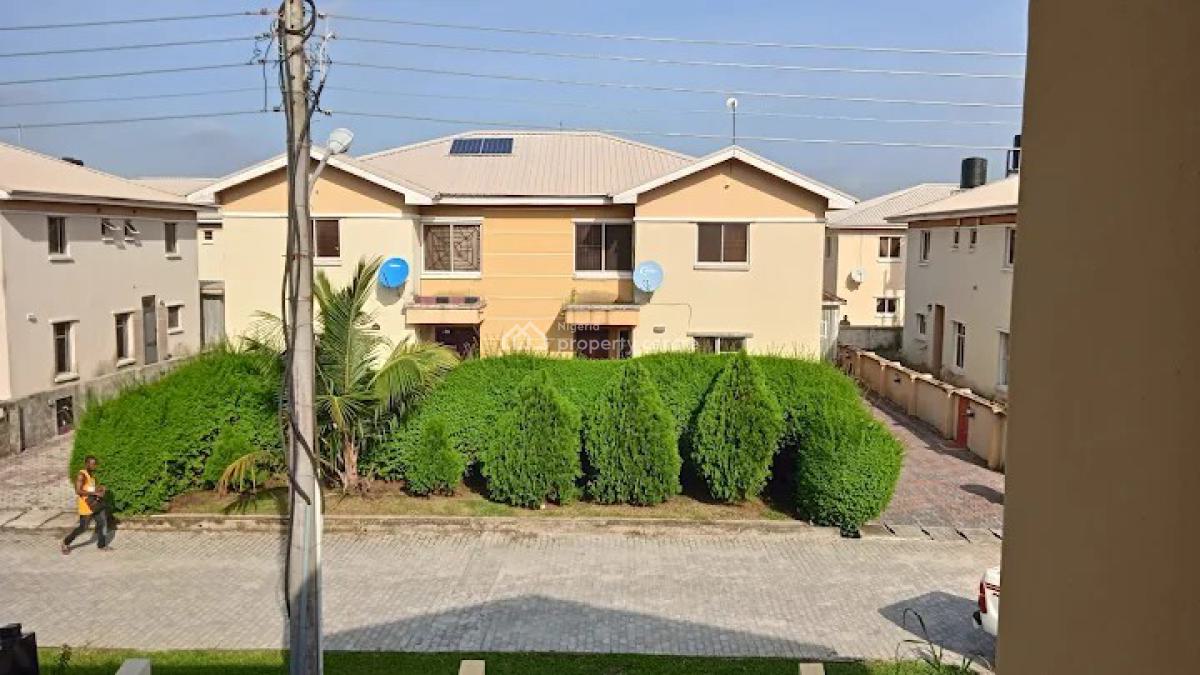 Distress Spacious 3 Bedroom Fully Detached Bungalow with B/q, Chois Garden Abijo Gra Estate, Sangotedo, Ajah, Lagos, Detached Bungalow for Sale
