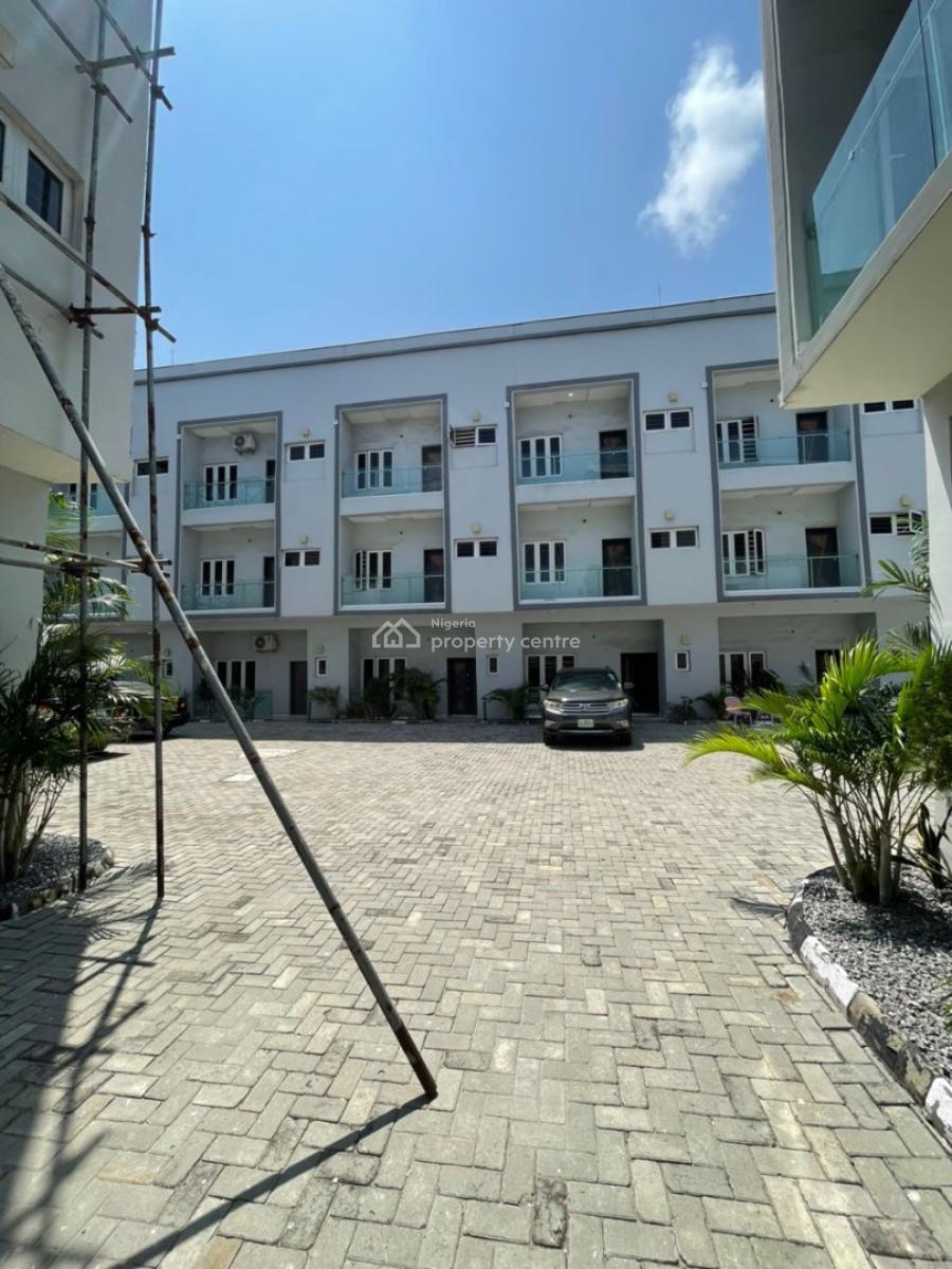 4 Bedroom Apartment, Mobil Road, Ajah, Lagos, Terraced Duplex for Rent