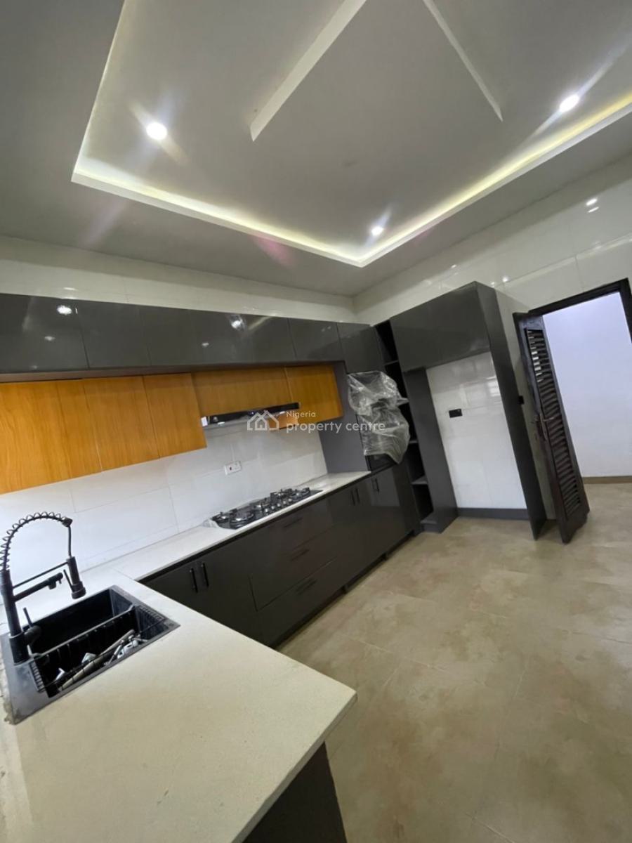 4 Bedroom Apartment, Mobil Road, Ajah, Lagos, Terraced Duplex for Rent