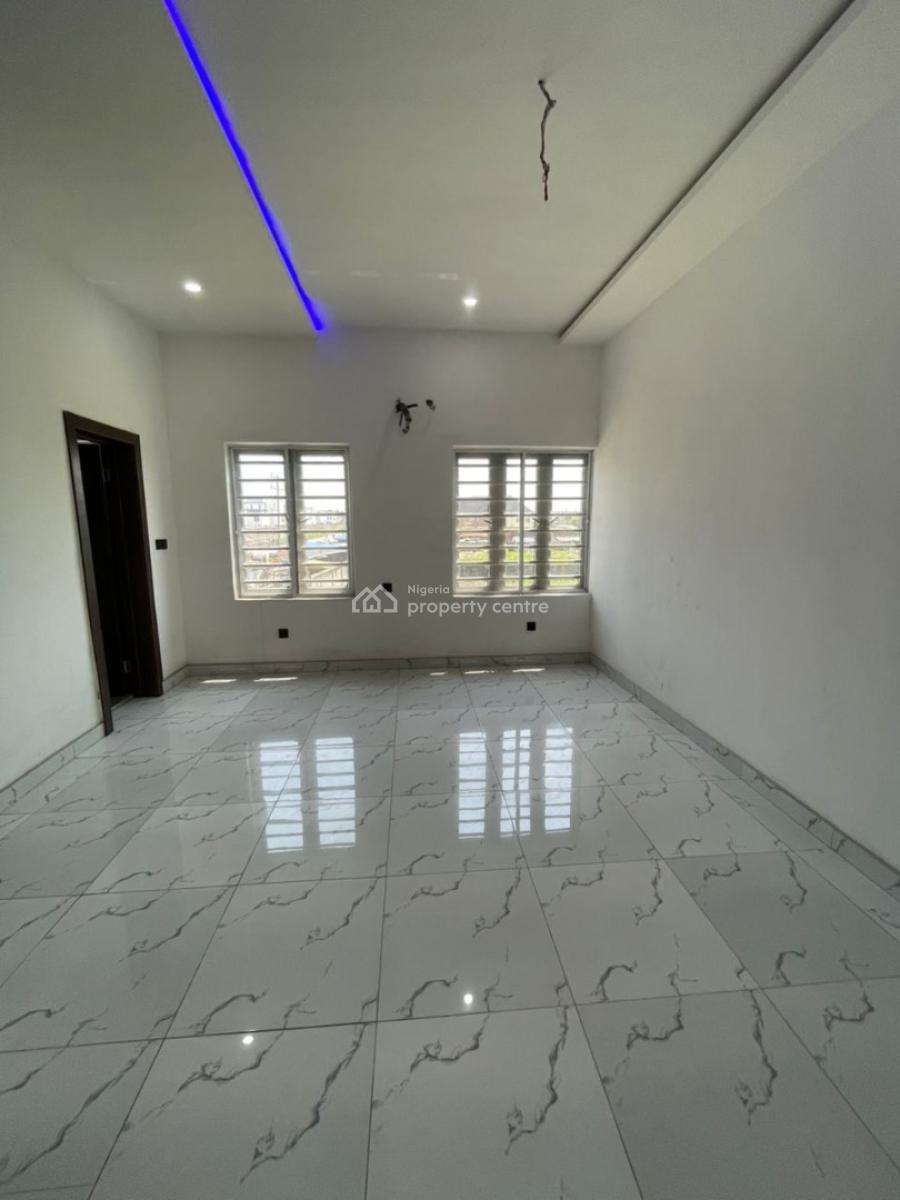 4 Bedroom Apartment, Mobil Road, Ajah, Lagos, Terraced Duplex for Rent