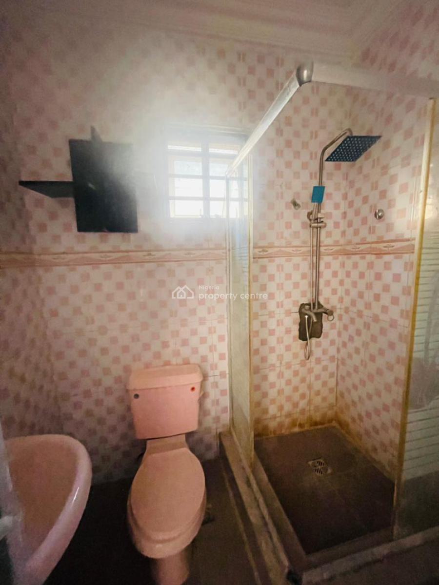 Single Room in a Shared Apartment, Ikota, Lekki, Lagos, House for Rent