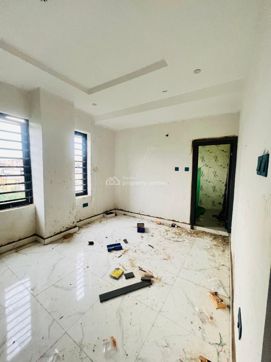 Magnificently 5 Bedroom Terrace Duplex Plus Bq in a Haven Estate., Maryland, Lagos, House for Sale