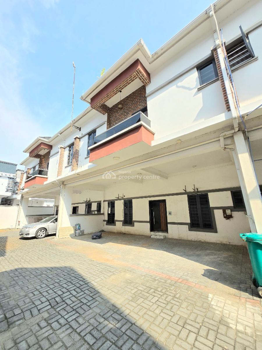 Newly Renovated 4 Bedroom House, Chevron Right Side, Lekki Phase 1, Lekki, Lagos, Terraced Duplex for Rent