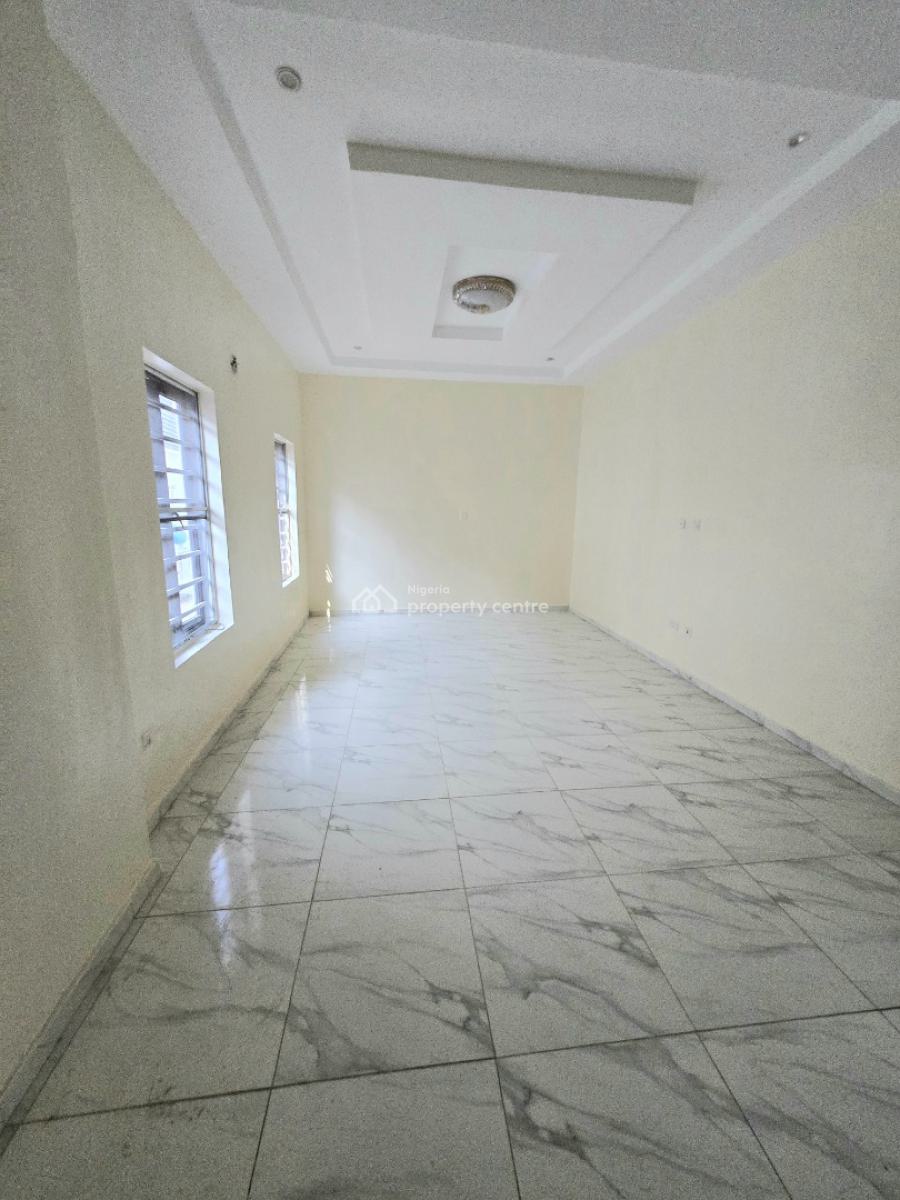 Newly Renovated 4 Bedroom House, Chevron Right Side, Lekki Phase 1, Lekki, Lagos, Terraced Duplex for Rent