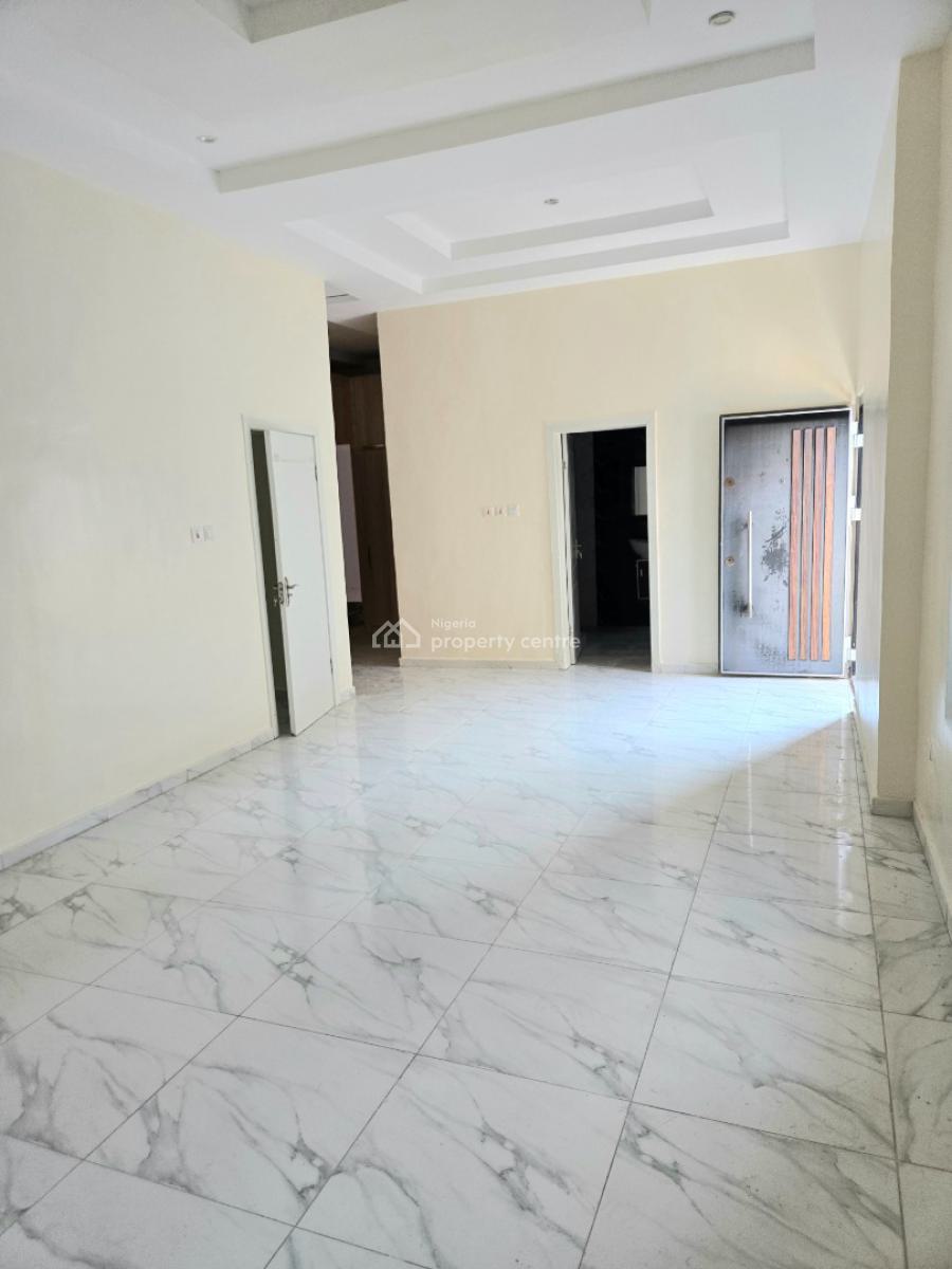 Newly Renovated 4 Bedroom House, Chevron Right Side, Lekki Phase 1, Lekki, Lagos, Terraced Duplex for Rent