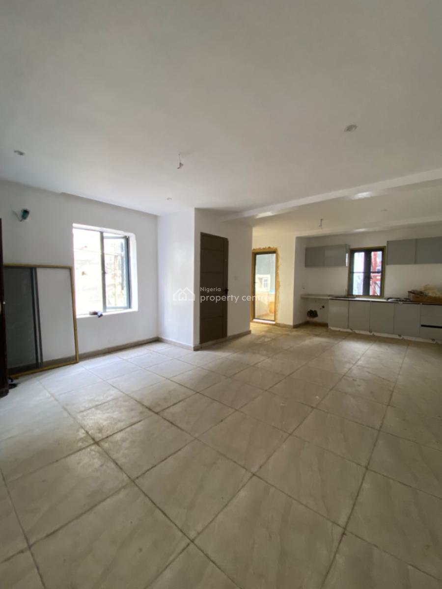Nicely Built 2 Bedrooms Apartment, Lekki Phase 1, Lekki, Lagos, Flat / Apartment for Sale