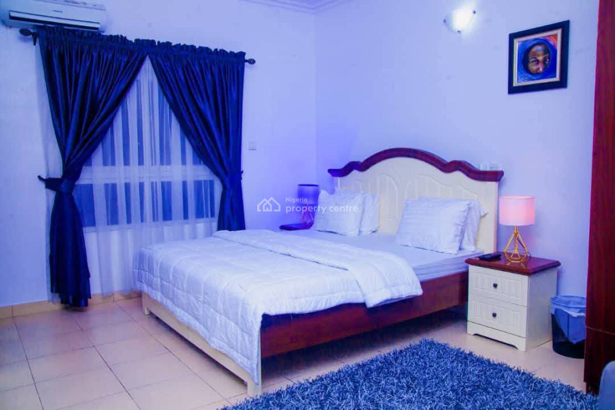 a Well Built and Furnished 3 Bedroom Apartment, Osapa, Lekki, Lagos, Flat / Apartment for Sale