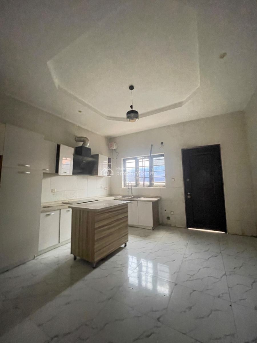 One Bedroom Apartment (shared Apartment), Lekki Conservation Road, Lekki Expressway, Lekki, Lagos, Flat / Apartment for Rent