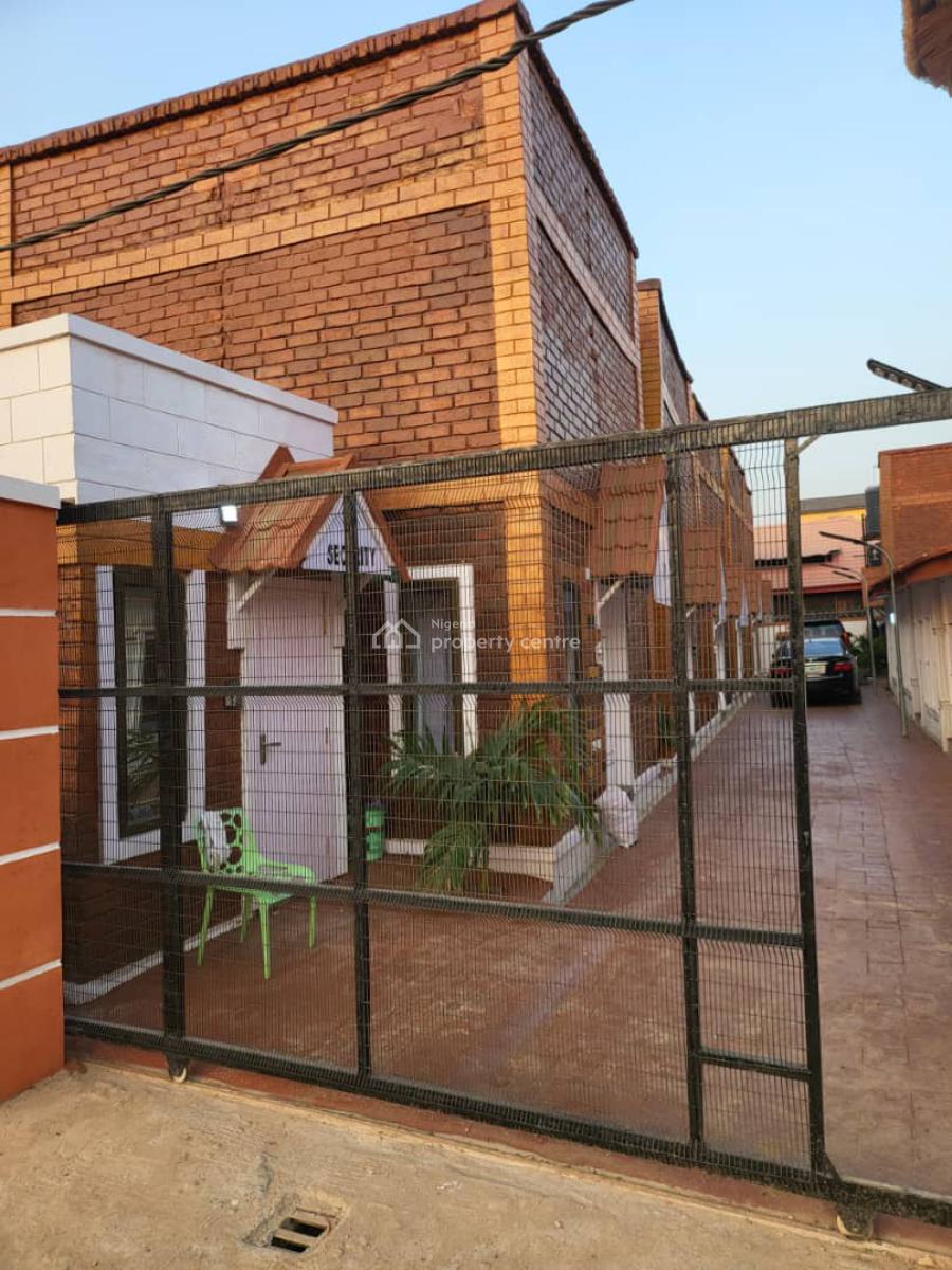 6 Unit of 1 Bedroom,5 Unit of Studio Apartments., Onike, Yaba, Lagos, House for Sale