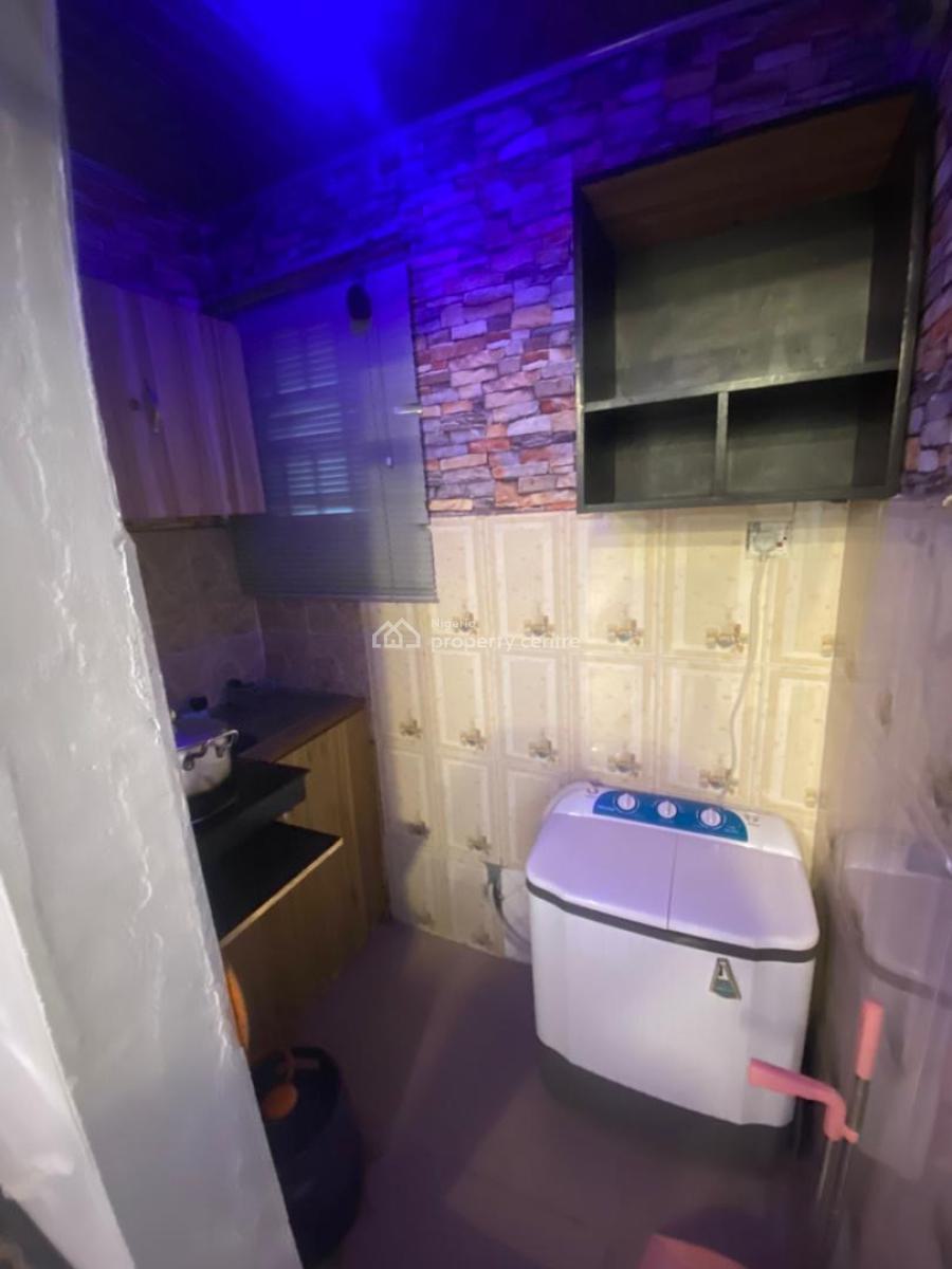 a Furnished Studio Apartment, Animashahun Street, Akoka, Behind Chemist Bus Stop, Akoka, Yaba, Lagos, Self Contain (single Rooms) Short Let
