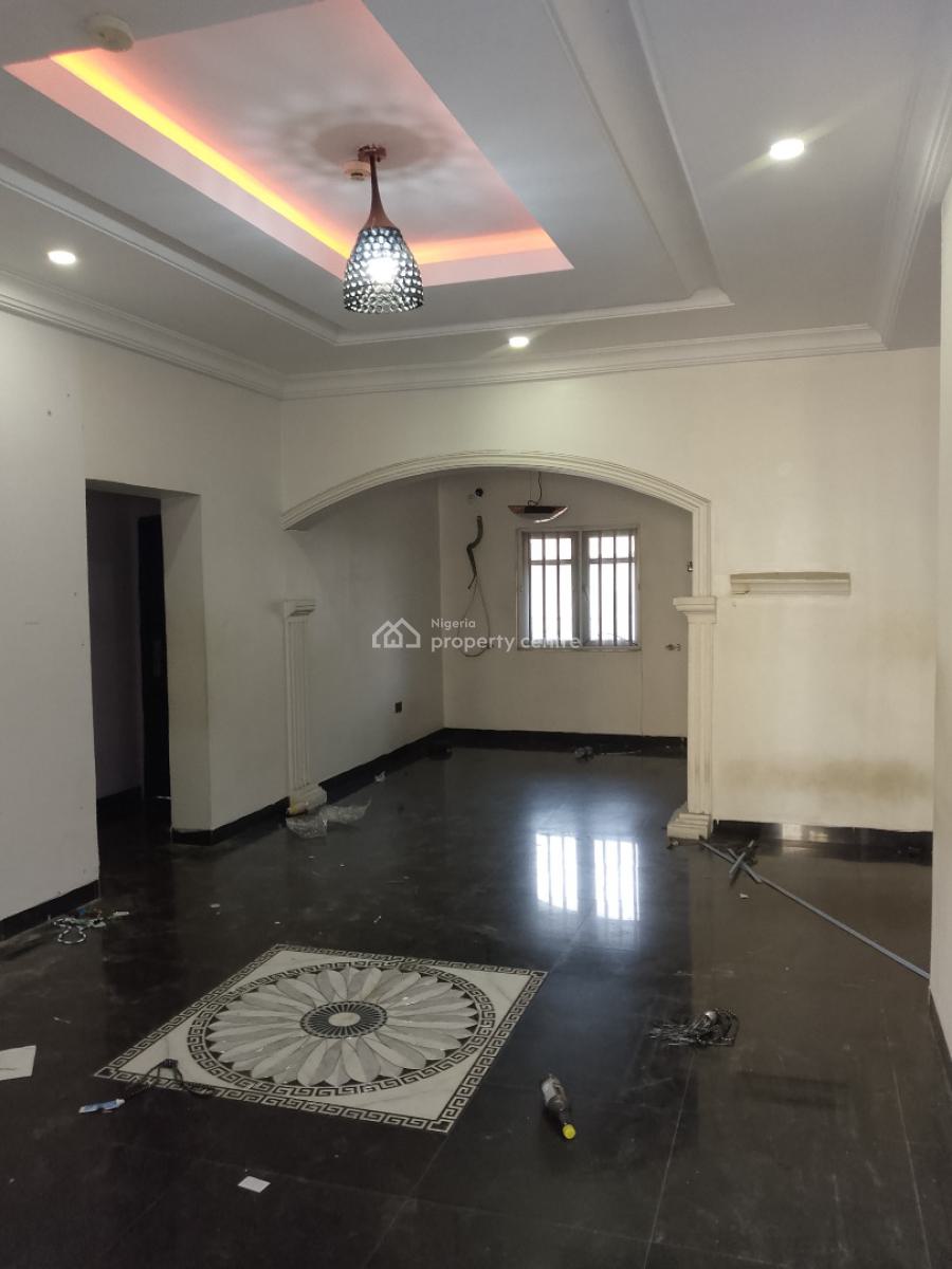 a Spacious 2bedroom Flat Apartment, Ilaje Mobile Road, Ajah, Lagos, Flat / Apartment for Rent