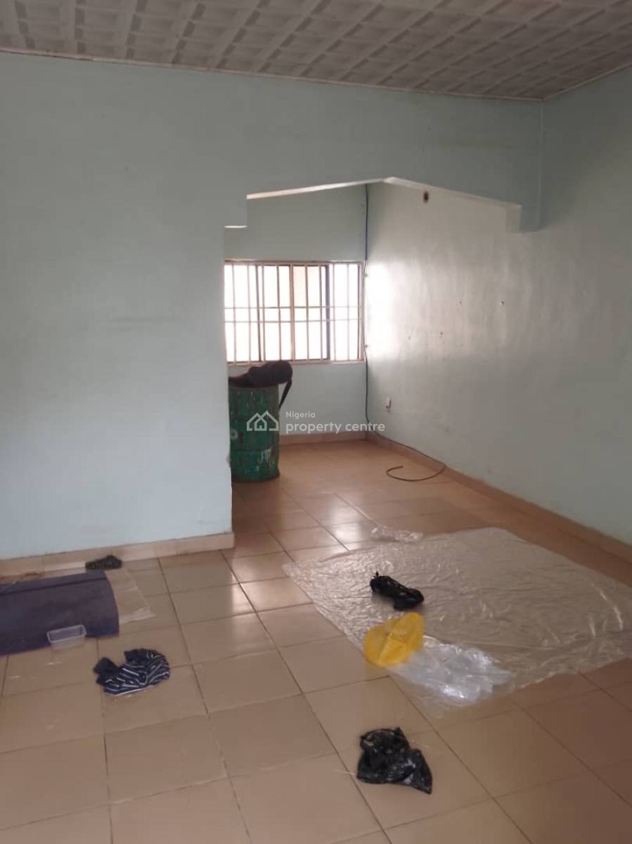 Excellent 2 Bedroom Apartment, 1st Avenue, Gwarinpa, Abuja, Flat / Apartment for Rent