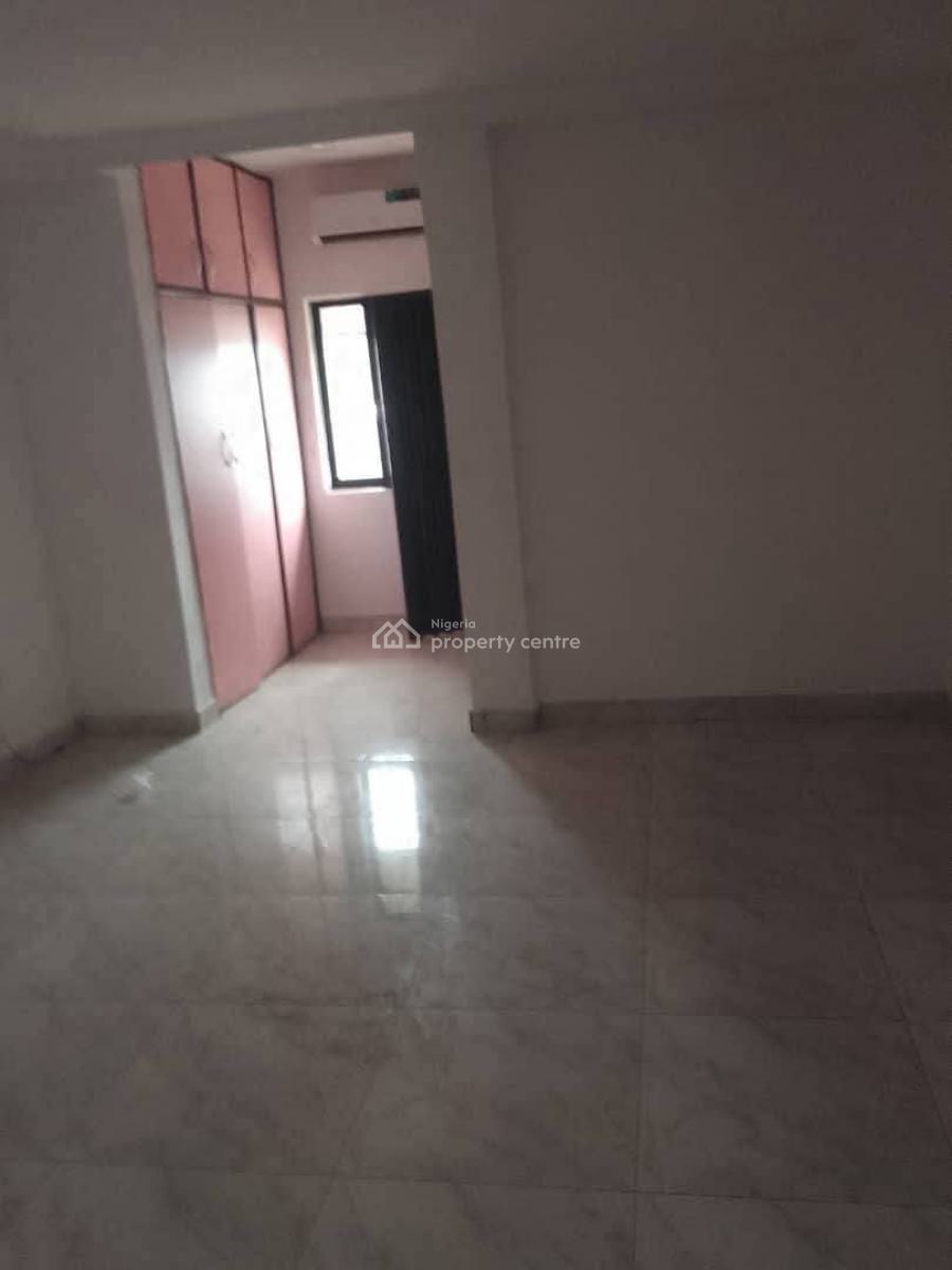 a Well Maintained 3 Bedroom Serviced Flat, Ikeja Gra, Ikeja, Lagos, Flat / Apartment for Rent
