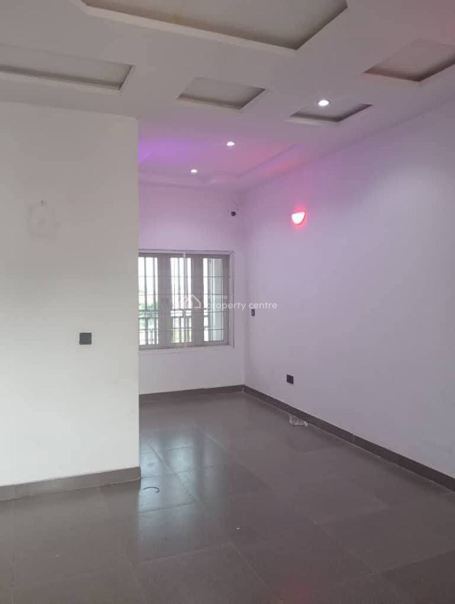 a Well Maintained 3 Bedroom Serviced Flat, Ikeja Gra, Ikeja, Lagos, Flat / Apartment for Rent