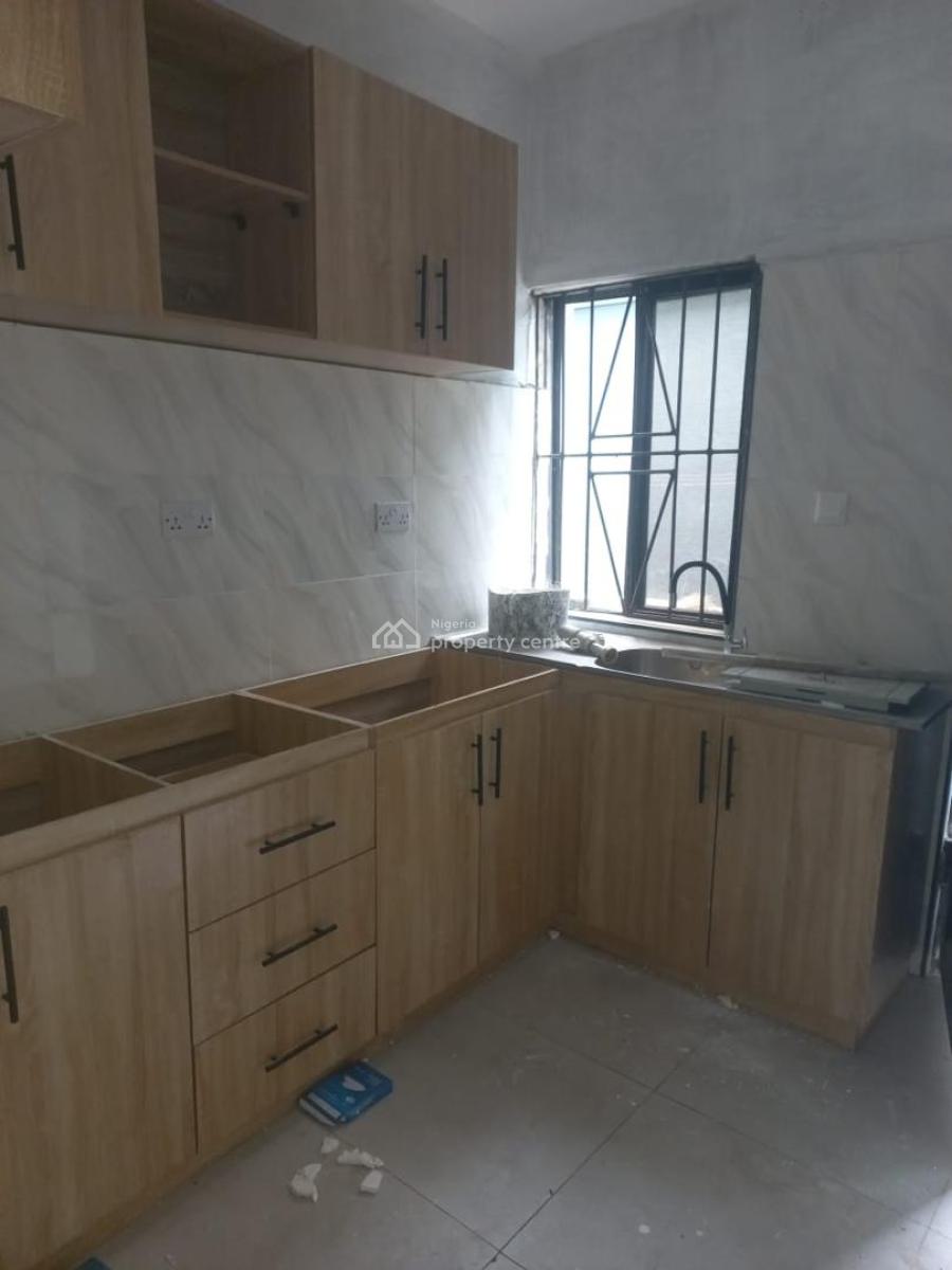 Luxury 2 Bedroom Flat, Agungi, Lekki, Lagos, Flat / Apartment for Sale