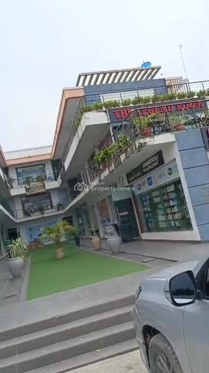 Corporate Shop on 23 Road Festac, 23 Road Festac Town Lagos, Amuwo Odofin, Lagos, Shop for Rent